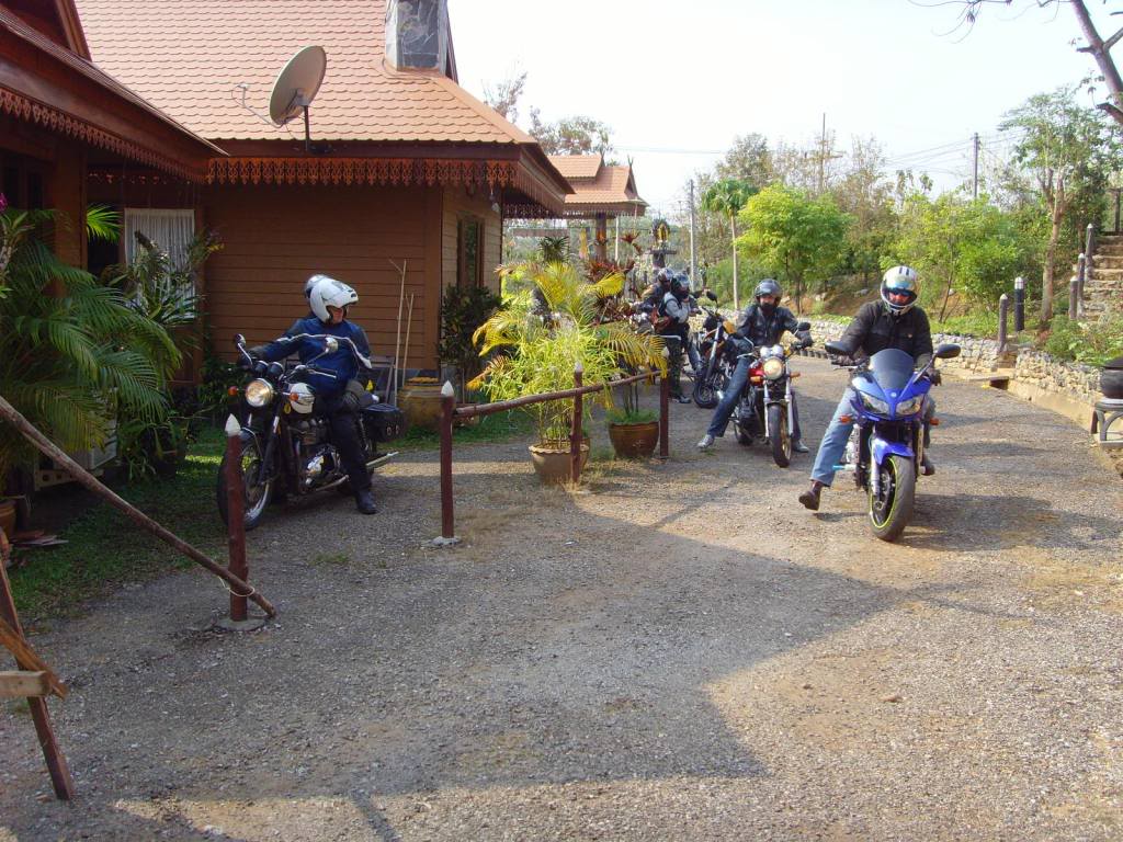 GTRViangYonokFeb0901-1.jpg