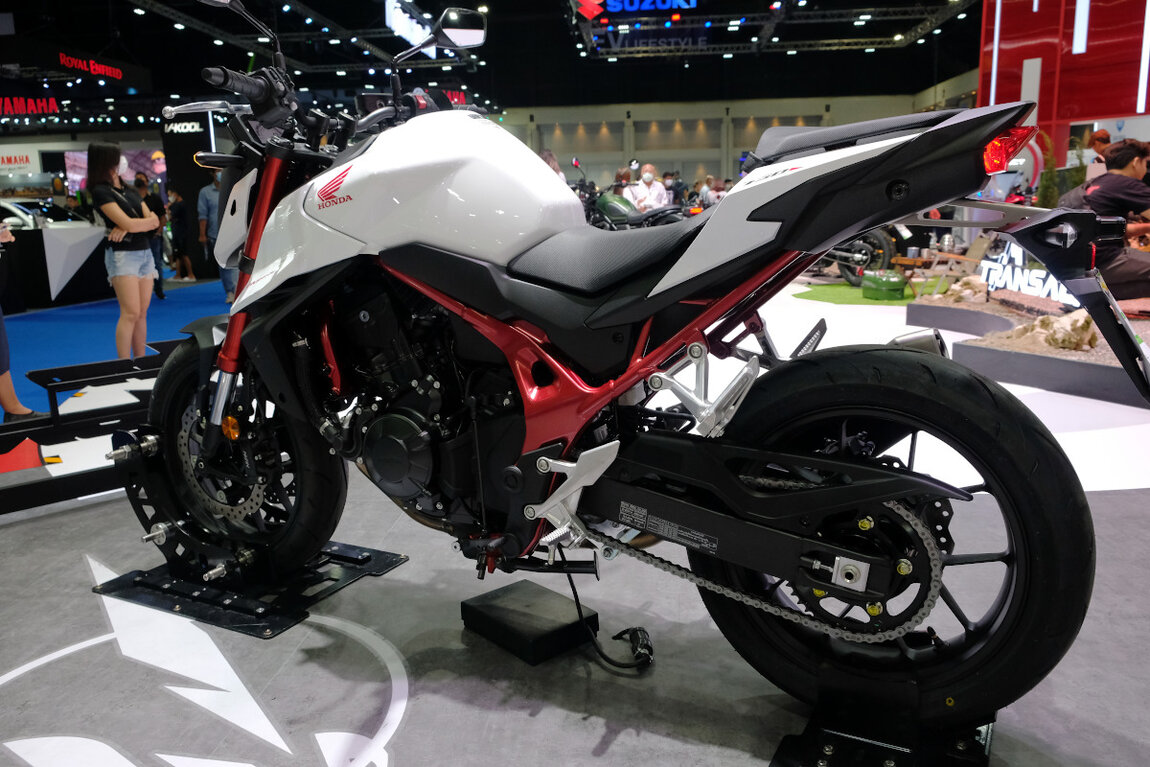 Honda_Hornet_750.jpg