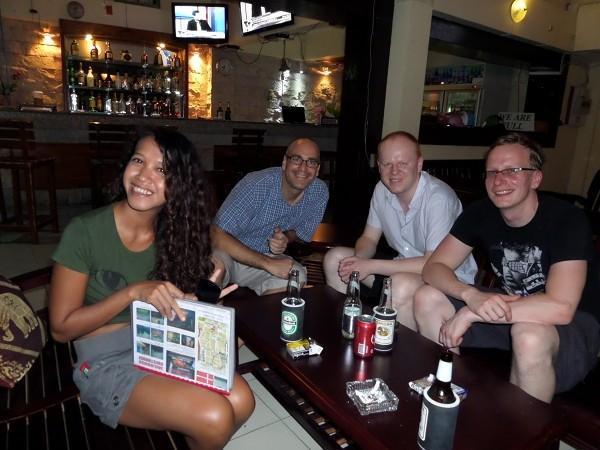 Hua-Hin-Friends-600-x-450.jpg