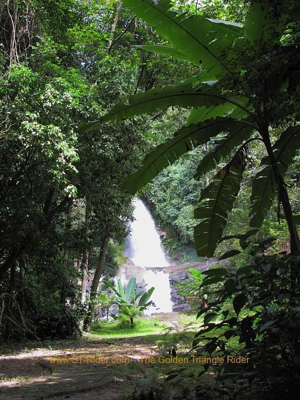 huai-sai-laeng-waterfall-img_8495.jpg