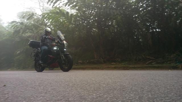 IMAG0976_BURST017.jpg