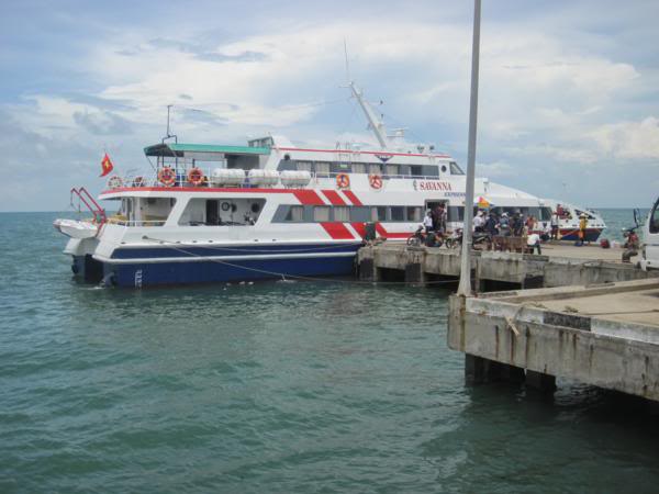 IMG_Boat-RachGia.jpg