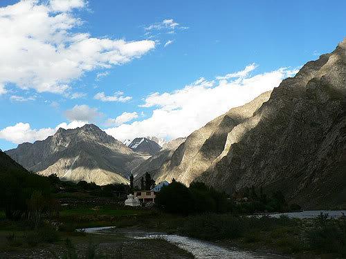 indiamain122.jpg