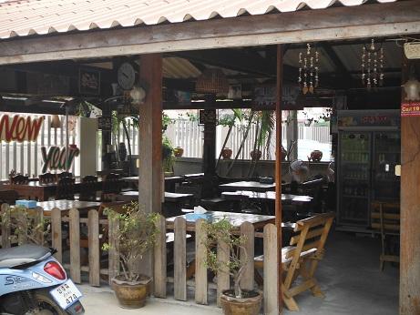 J%20and%20J%20guesthouse%20JJ%20sukhothai%207.jpg