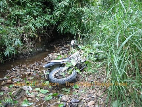 japan-bike-crash-doi-mae-salong-002.jpg