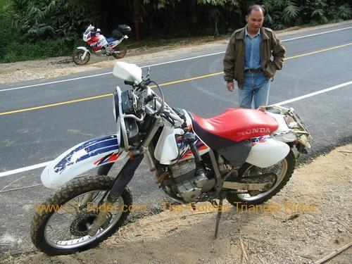 japan-bike-crash-doi-mae-salong-006.jpg