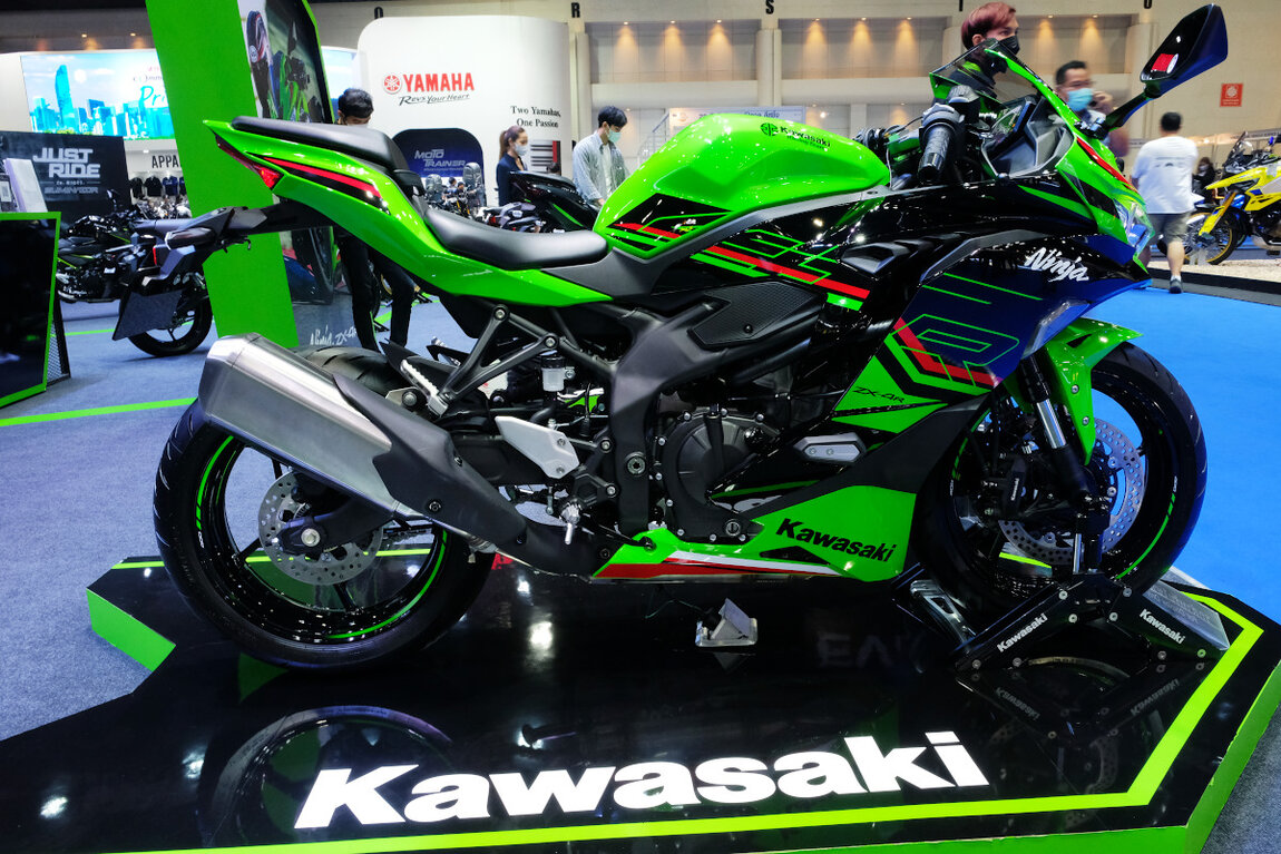 Kawasaki_ZX-4R.jpg