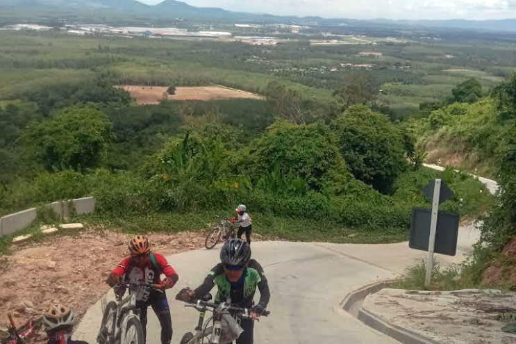 Khao Ang Kaew Viewpoint 1.jpg