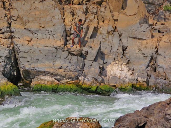 KhonephapengFalls-GTR-IMG_1858.jpg
