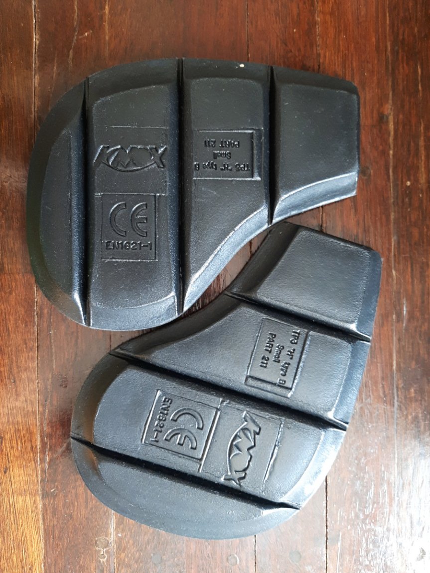 Knox_Hip_Protectors_01.jpg