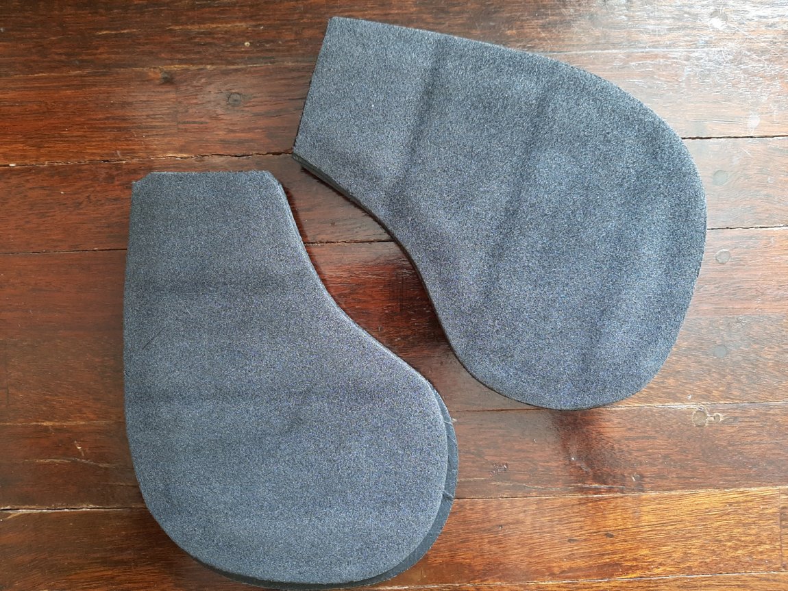 Knox_Hip_Protectors_02.jpg