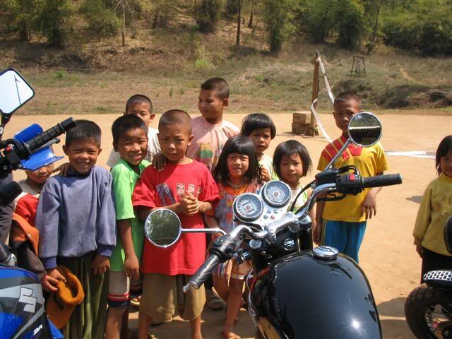 Lahuschool.jpg