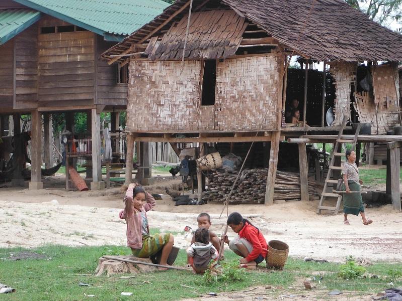 Laos%20Bamboo%20bridge%20Motorcycle%20%204.jpg