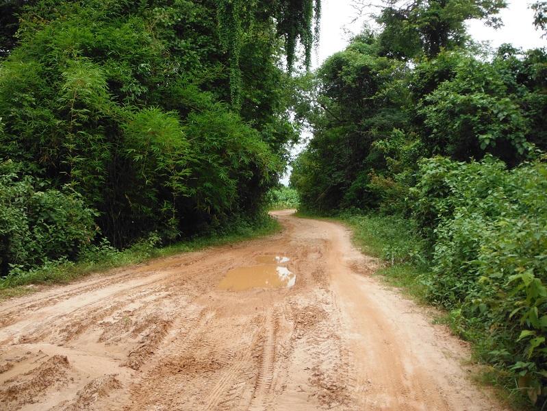 Laos%20Bamboo%20bridge%20Motorcycle%20%208.jpg