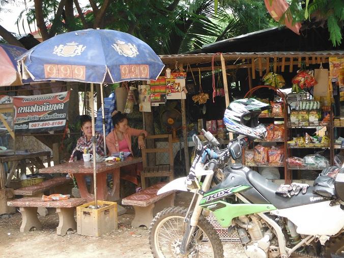 Laos%20Savannakhet%20Thakhek%20motorcycle%2010.jpg