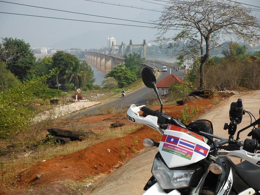 Laos-Asia-Motorcycle2_zps5200acc6.jpg
