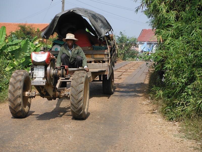 Laos-Asia-Motorcycle56_zps84d08227.jpg