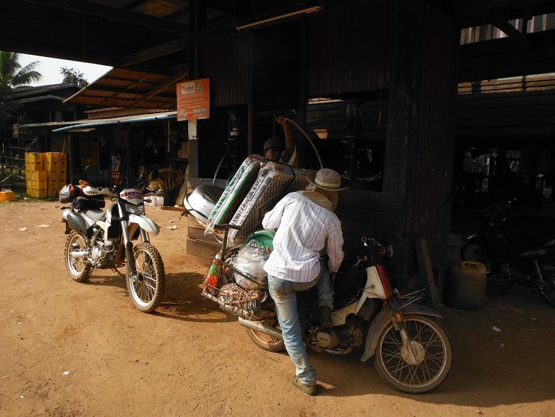Laos-Asia-Motorcycle63_zps712e4ddf.jpg