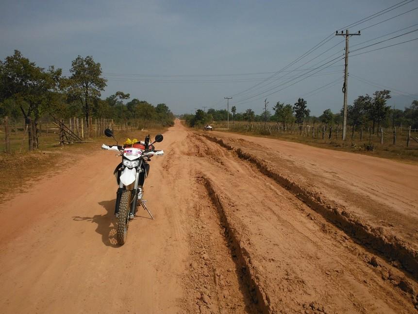 Laos-Asia-Motorcycle6_zps8821224d.jpg
