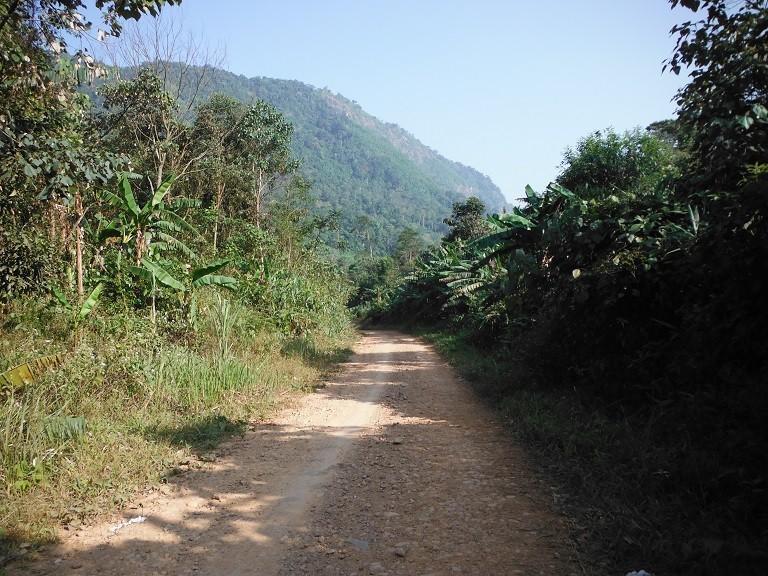 LaosmotorcyclePhonsavan13.jpg