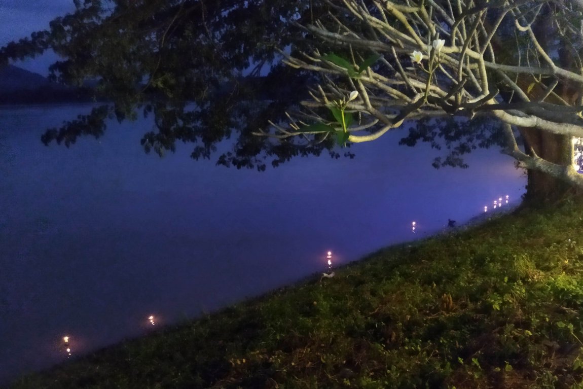 Loi Kratong in Pak Chom at Naga 5.jpg