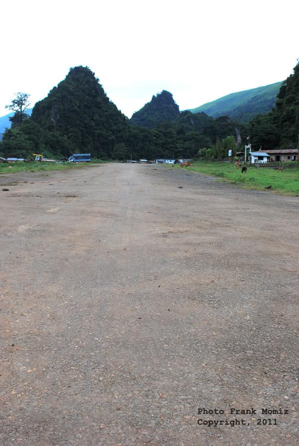 Looking-down-Runway-in-the-direction-of-Phonsovan.jpg