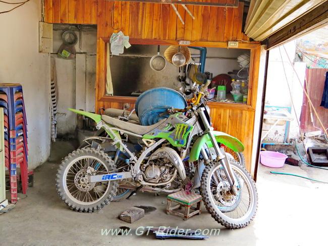 LPQ-NitNoiBikeServiice-GTR-IMG_3054.jpg