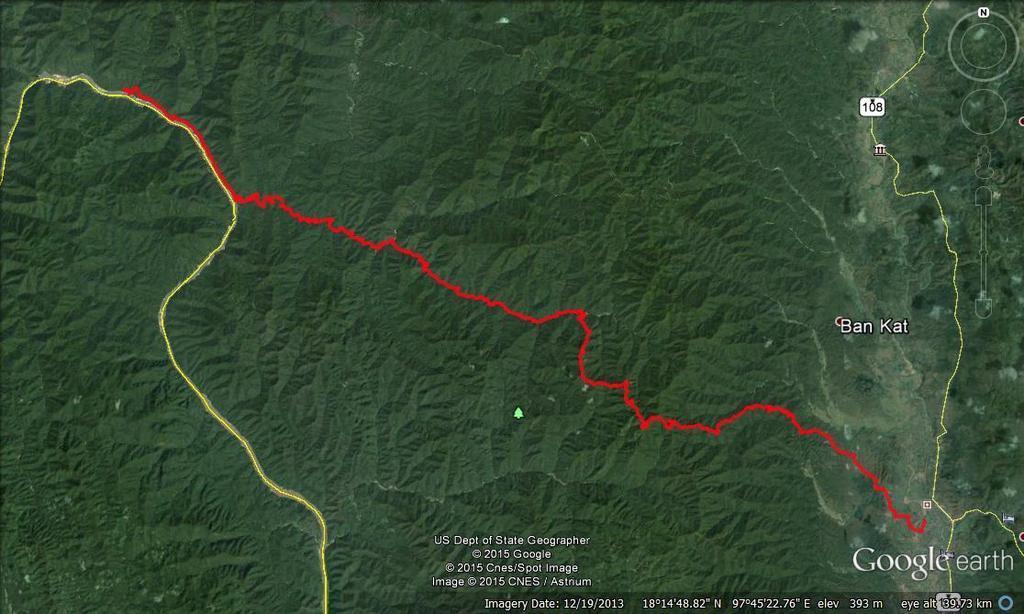 Mae%20Sariang%20to%20Bahn%20Lo%20by%20dirt%20road%20and%20river.jpg