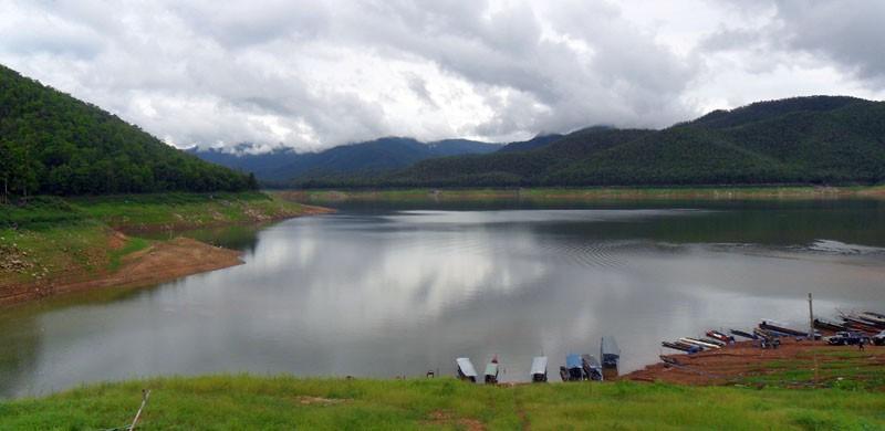 mae-ngat-dam1.jpg