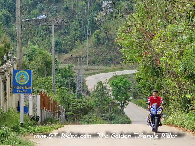 MaeWangLoop-GTR-IMG_0012-.jpg