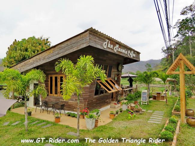 MaeWangLoop-GTR-IMG_0087-.jpg
