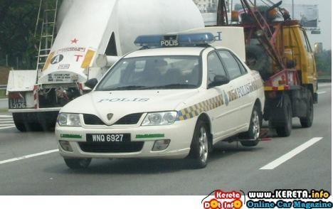 malaysian-police-car-towed.jpg
