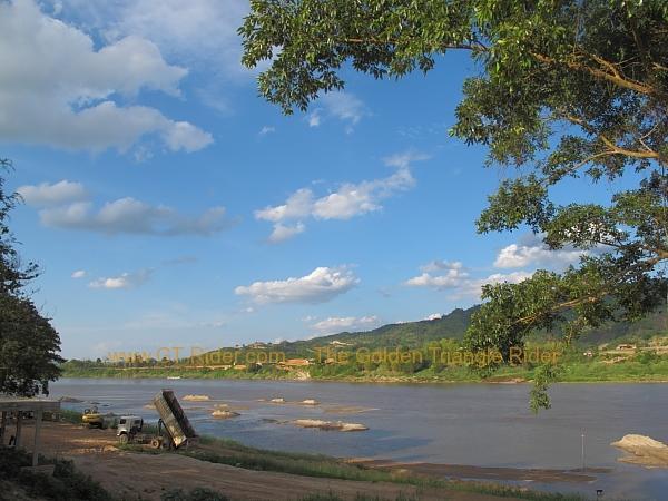 mekong-friendship-bridge-site-chiang-khong-005.jpg