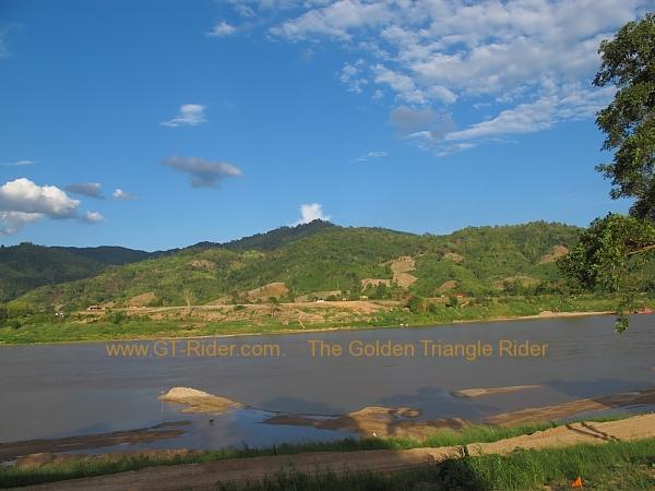mekong-friendship-bridge-site-chiang-khong-006.jpg