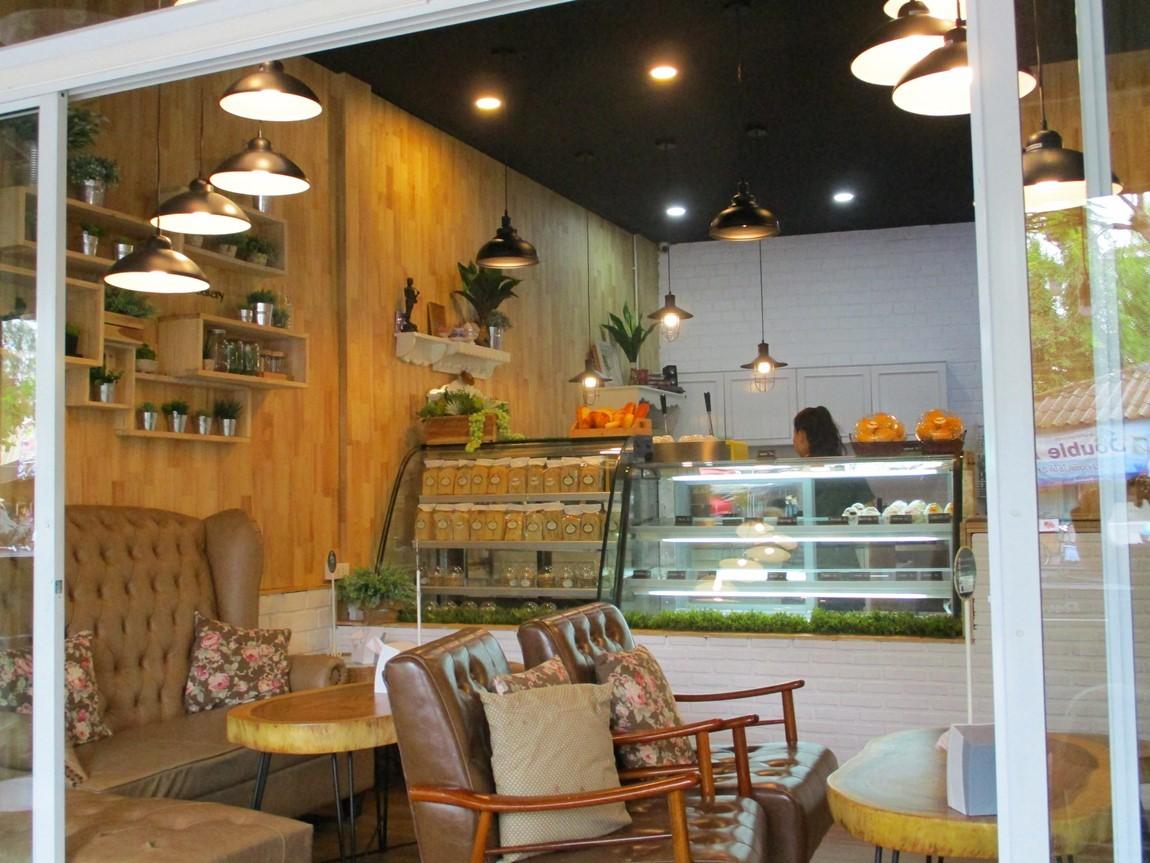 MHS-Sunday-Market-cafe-2.JPG