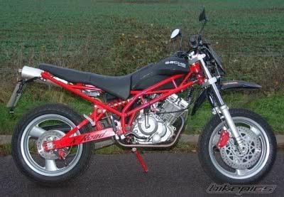 Minerva_X-Road_125cc.jpg