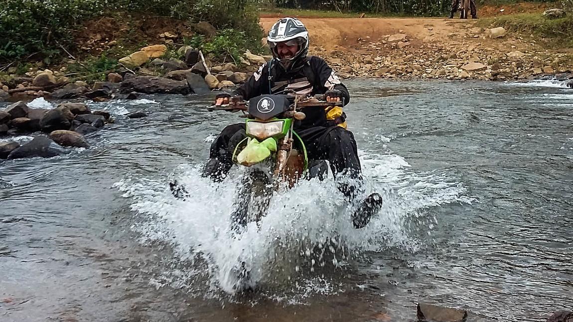 motolao-tours-laos%20%28428%29-2-X2.jpg