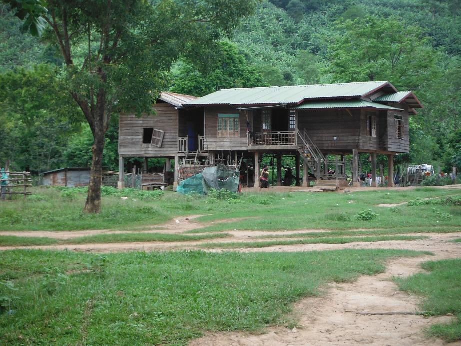 Motorcycle%20Laos%20Vietnam%20%2022.jpg