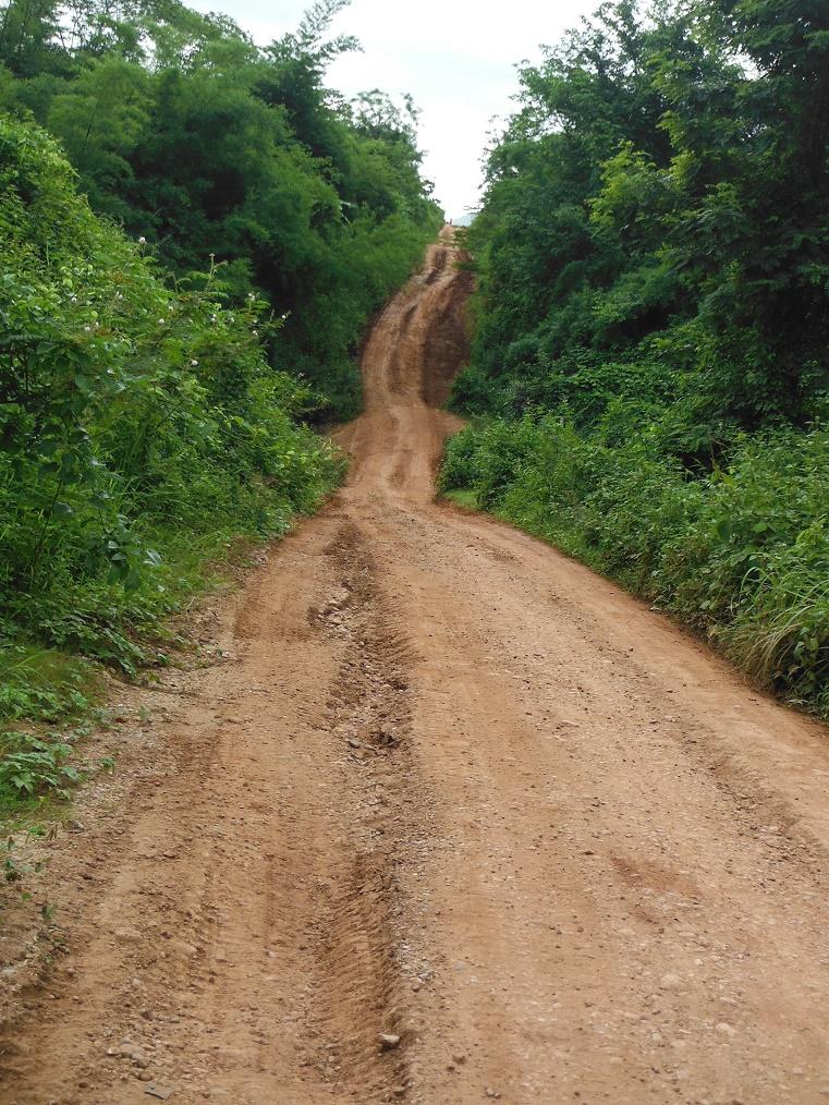 Motorcycle%20Laos%20Vietnam%20%2025.jpg