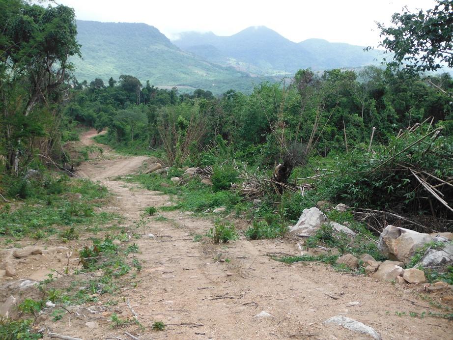 Motorcycle%20Laos%20Vietnam%20%2044.jpg