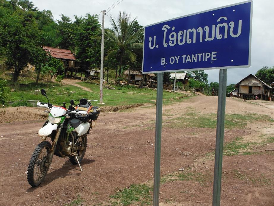 Motorcycle%20Laos%20Vietnam%20%2047.jpg