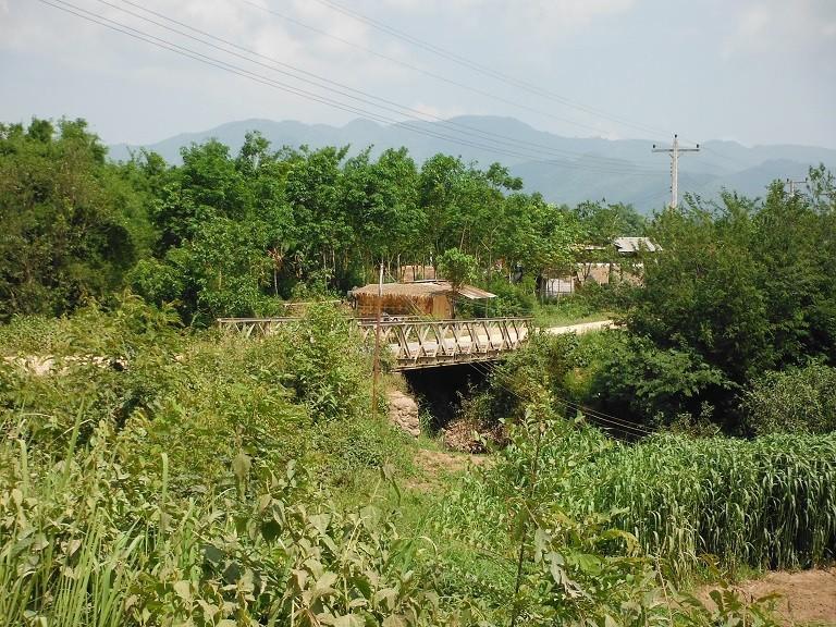MuangSingLaosMarketMotorcycle22.jpg