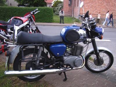 mz250_01.jpg