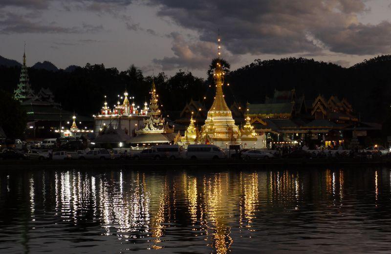 north-thailand-2009-19-thumb.jpg