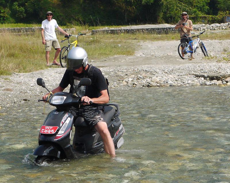 P1290492c.jpg