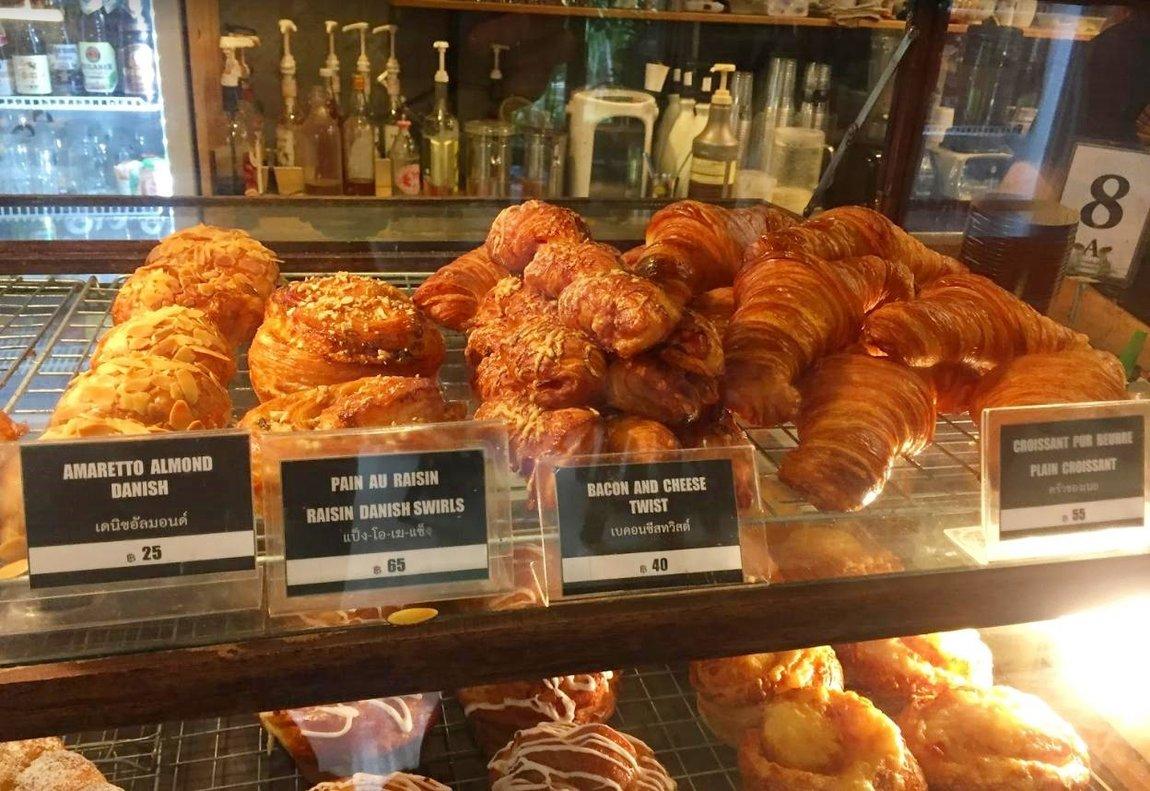 pastries-2-tieng-na-coffee-bakery-tak.jpg