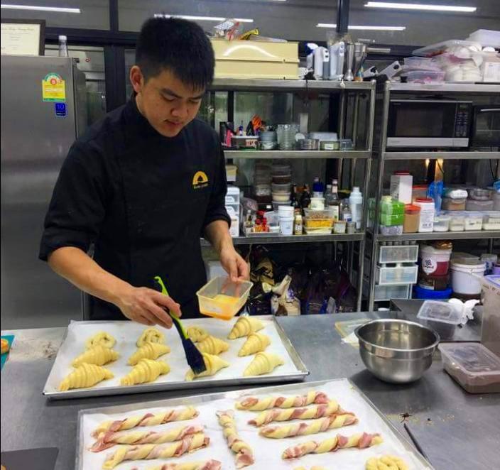 pastries-3-tieng-na-coffee-bakery-tak.jpg