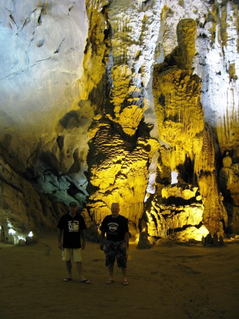 PhongNhaparadisecave3.jpg