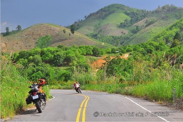 santhiphab-road-nan-008.jpg