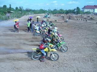 SchoolSsktBikeWeek070.jpg